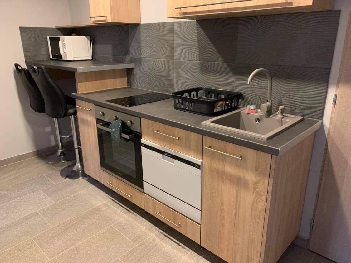Beregi Apartman Tiszaújváros Exterior foto